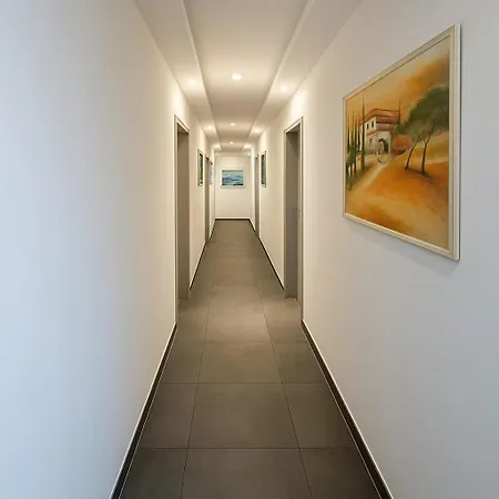 Ar Boutique Szálloda Heusenstamm